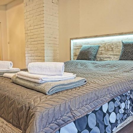 Appartement Zmaj Ognjeni Etno Concept à Kupinovo Extérieur photo