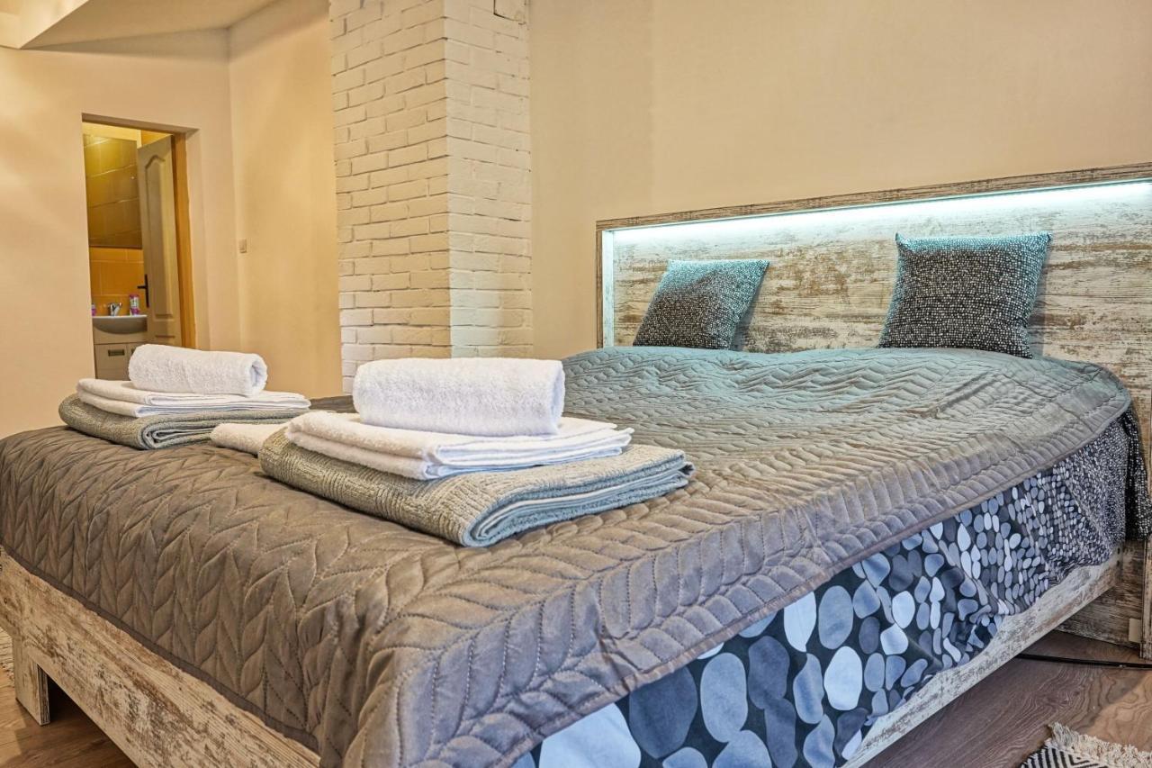 Appartement Zmaj Ognjeni Etno Concept à Kupinovo Extérieur photo