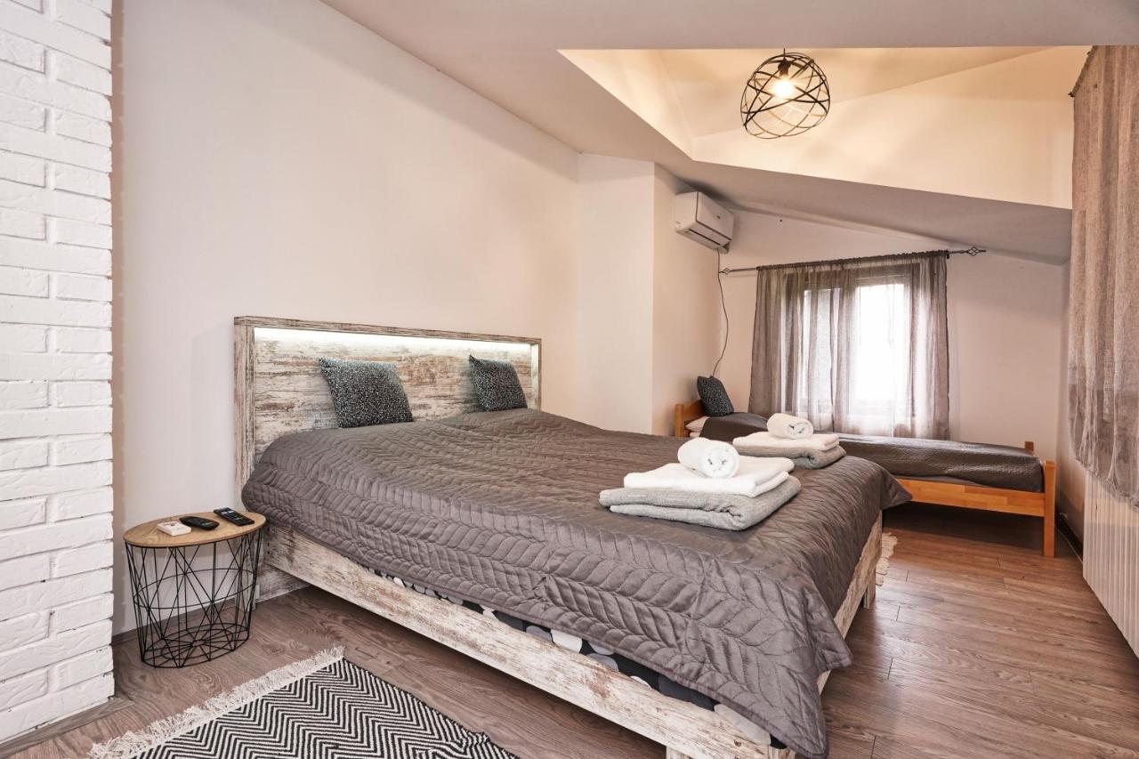 Appartement Zmaj Ognjeni Etno Concept à Kupinovo Extérieur photo